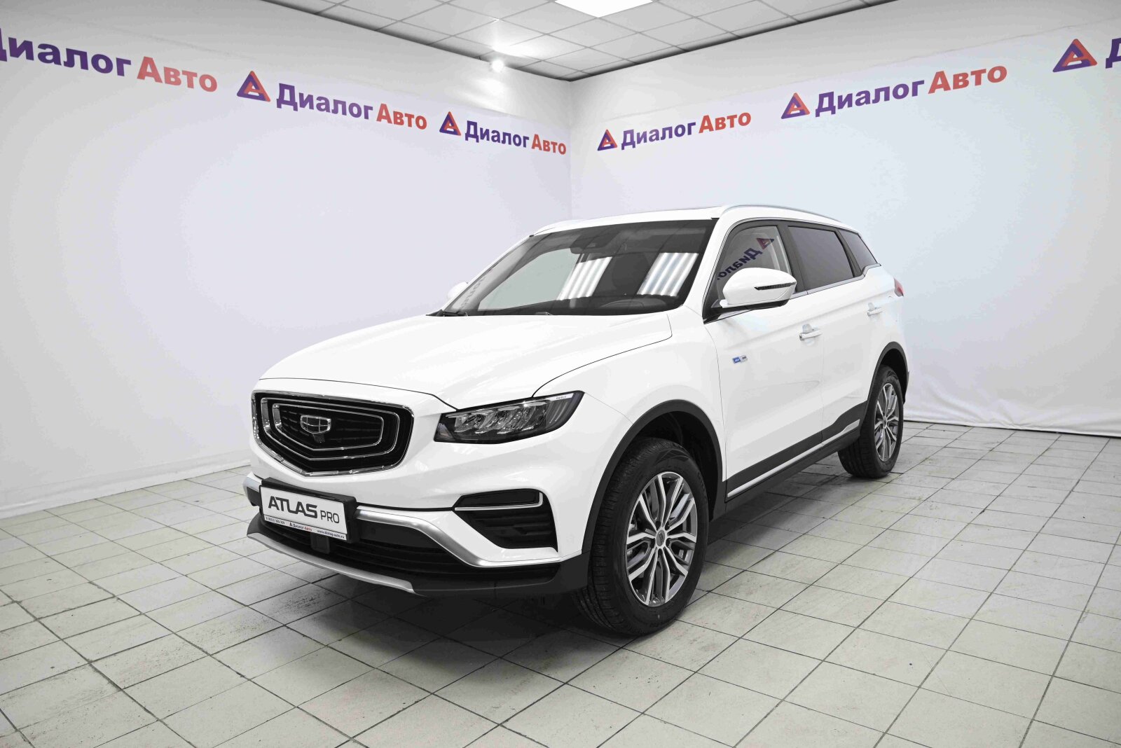 Купить Geely Atlas Pro Flagship 2023 г. в наличии за 2648990 ₽ в ДЦ  Альметьевск