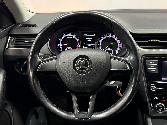 Skoda Octavia Ambition, 2019 года, пробег 114000 км