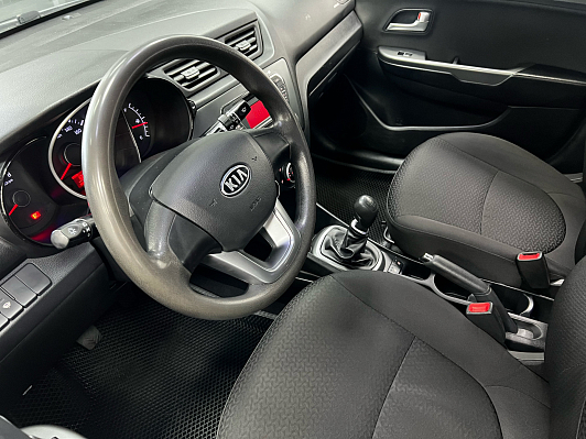 Kia Rio Luxe, 2012 года, пробег 125000 км