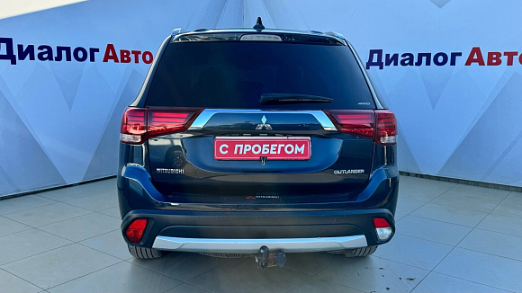 Mitsubishi Outlander Instyle 2017, 2018 года, пробег 96183 км