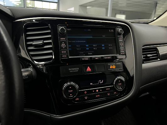 Mitsubishi Outlander Ultimate, 2015 года, пробег 159511 км