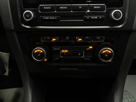 Volkswagen Golf, 2011 года, пробег 305054 км