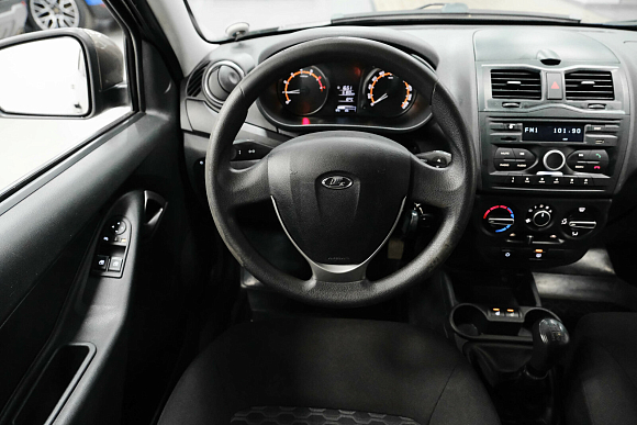 Lada (ВАЗ) Granta Luxe, 2019 года, пробег 134000 км