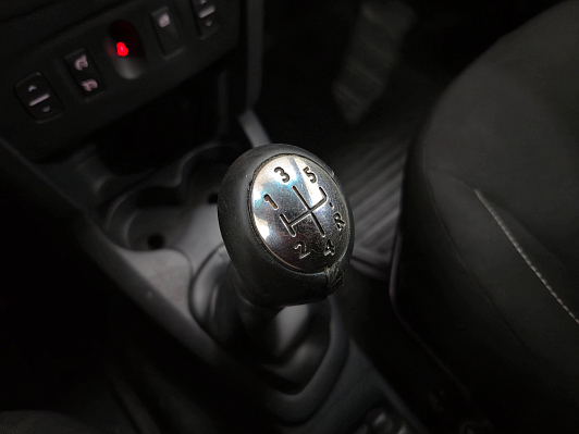 Renault Sandero, 2016 года, пробег 203270 км