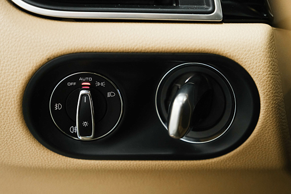 Porsche Macan S, 2015 года, пробег 182983 км