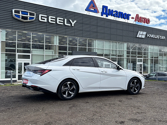 Hyundai Elantra Premium Edition, 2021 года, пробег 18993 км