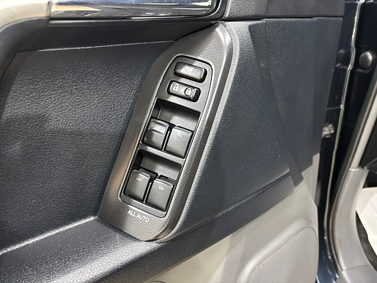 Toyota Land Cruiser Prado, 2011 года, пробег 269168 км