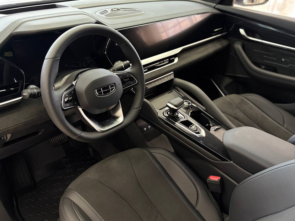 Geely Monjaro Luxury, черный