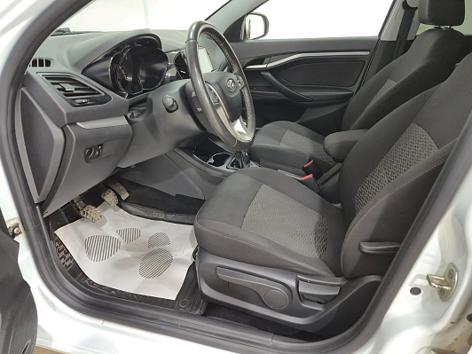 Lada (ВАЗ) Vesta Comfort, 2020 года, пробег 72609 км