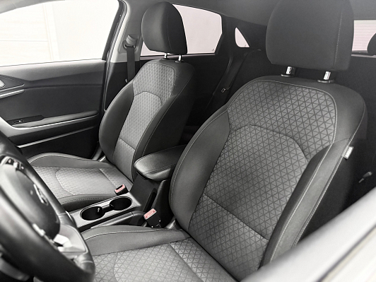 Kia Ceed Luxe, 2020 года, пробег 83000 км