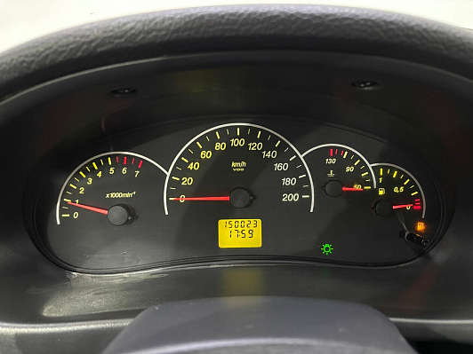 Lada (ВАЗ) Priora Люкс, 2012 года, пробег 150000 км