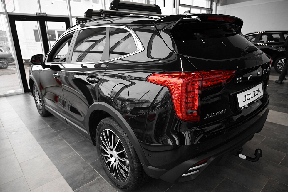 Haval Jolion Премиум, черный