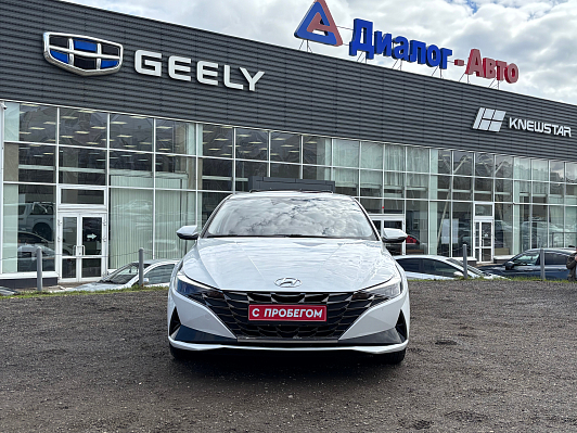 Hyundai Elantra Premium Edition, 2021 года, пробег 18993 км