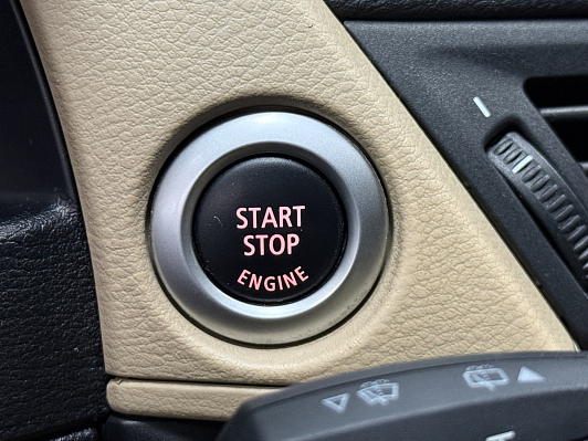 BMW X1, 2011 года, пробег 218145 км