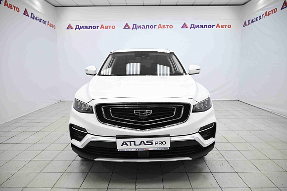 Geely Atlas Pro Flagship, белый