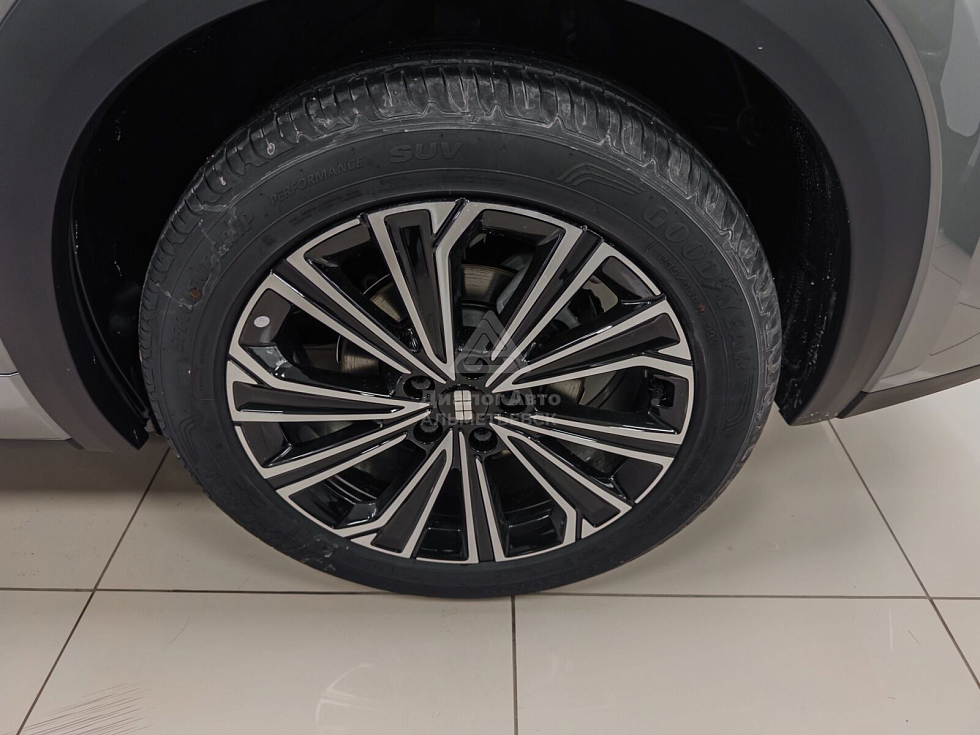 Geely EX5 EM-i Max, серый