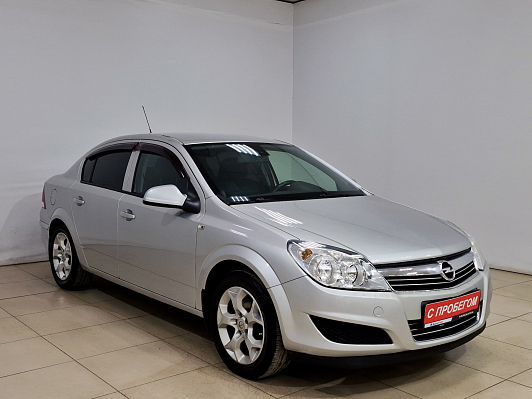 Opel Astra Enjoy, 2011 года, пробег 202126 км