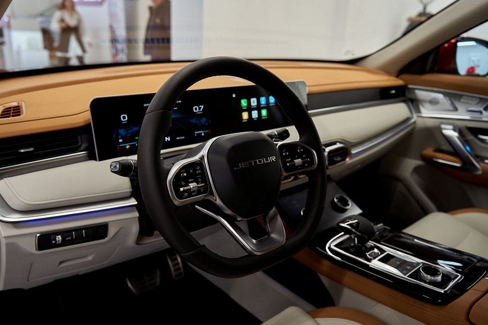 JETOUR X70 PLUS Comfort, красный