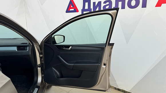 Skoda Rapid Hockey Edition Active, 2019 года, пробег 125841 км