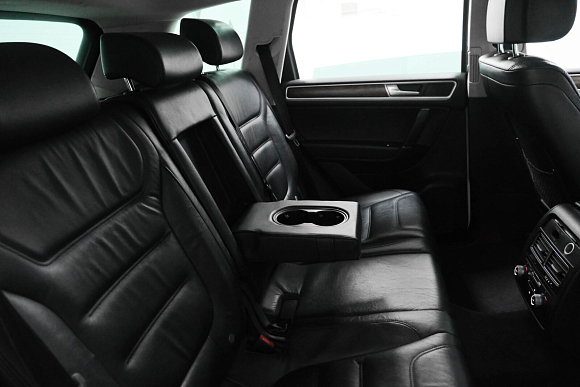 Volkswagen Touareg R-line, 2014 года, пробег 160000 км