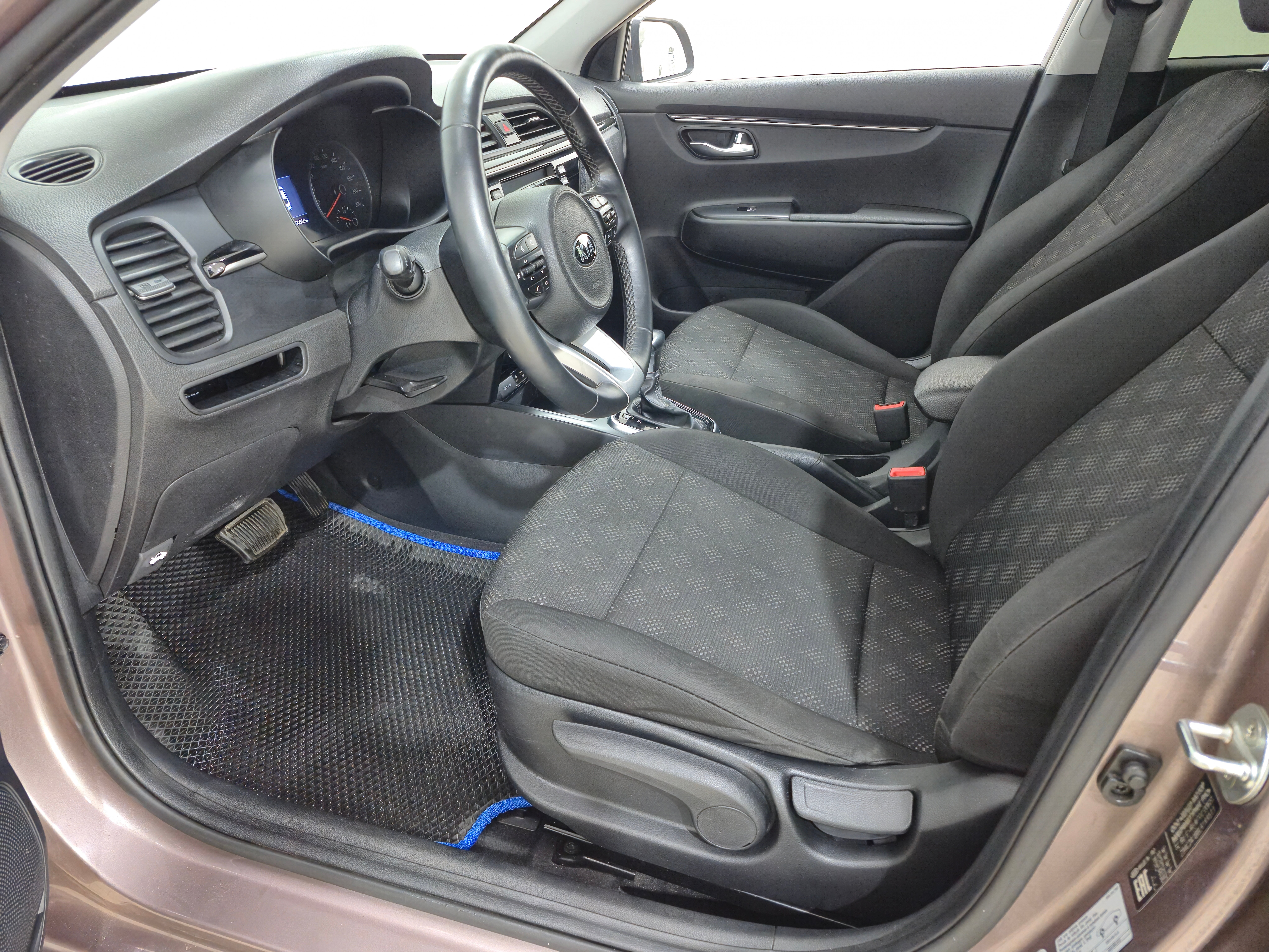 Kia Rio Prestige, 2019 года, пробег 100600 км