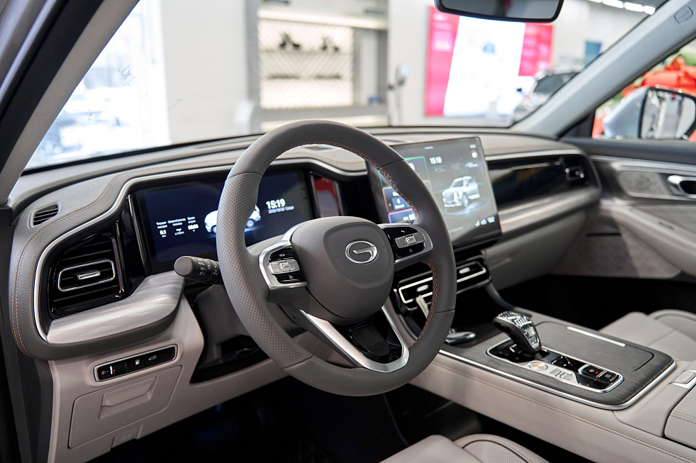 GAC GS8 GL (5 мест), серебряный