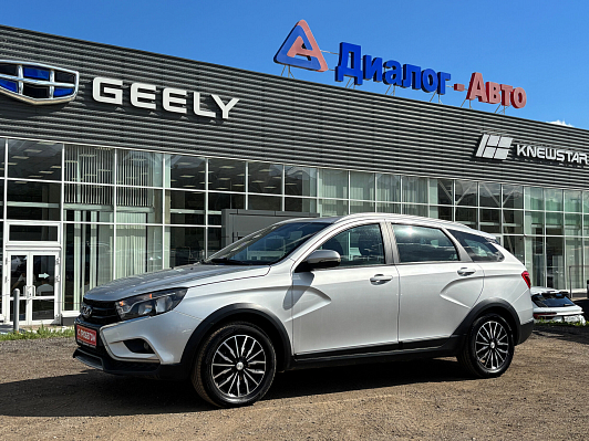 Lada (ВАЗ) Vesta Luxe Multimedia, 2019 года, пробег 197000 км