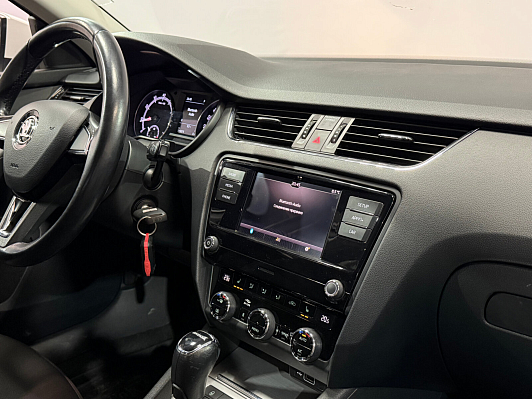 Skoda Octavia Ambition, 2019 года, пробег 114000 км