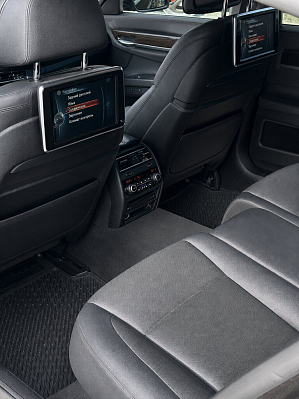 BMW 7 серии, 2013 года, пробег 126042 км