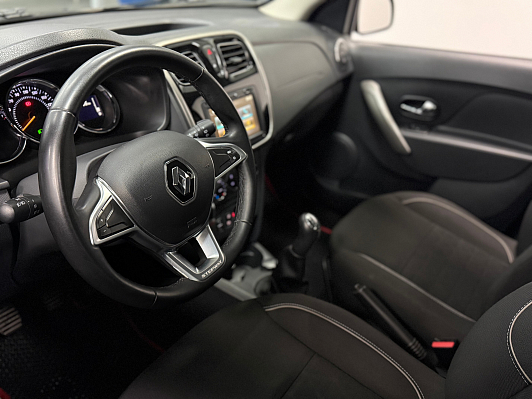 Renault Sandero Stepway Drive, 2019 года, пробег 80000 км