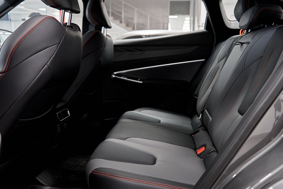 Geely Cityray Флагман, серый
