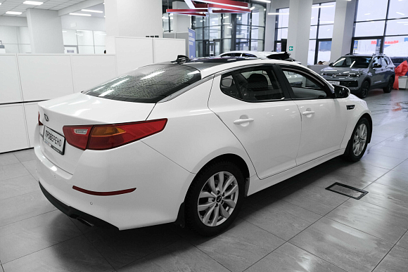 Kia Optima Luxe, 2015 года, пробег 116126 км
