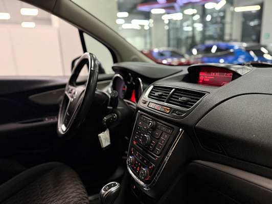 Opel Mokka Enjoy, 2014 года, пробег 117000 км