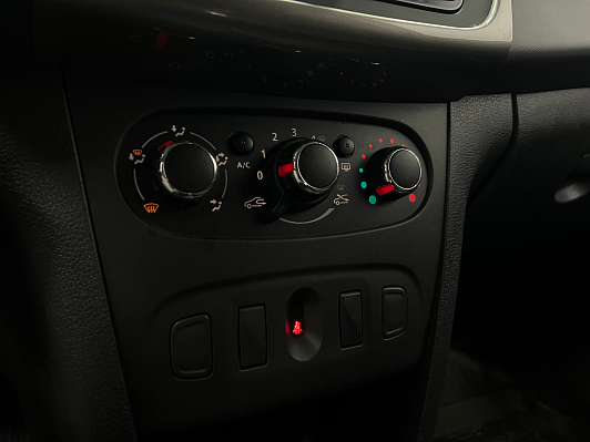 Renault Sandero Stepway Life, 2021 года, пробег 77336 км