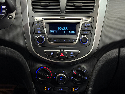 Hyundai Solaris Comfort, 2015 года, пробег 133000 км