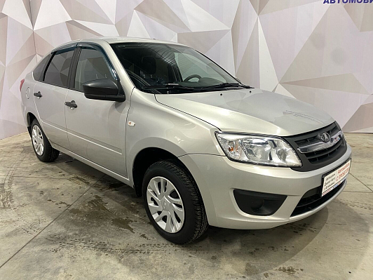 Lada (ВАЗ) Granta Standard, 2018 года, пробег 111000 км