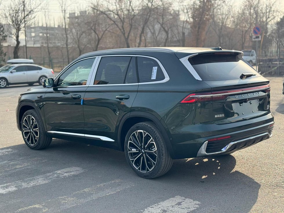 Geely Monjaro Flagship, зеленый