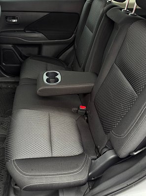 Mitsubishi Outlander Intense+, 2019 года, пробег 148030 км