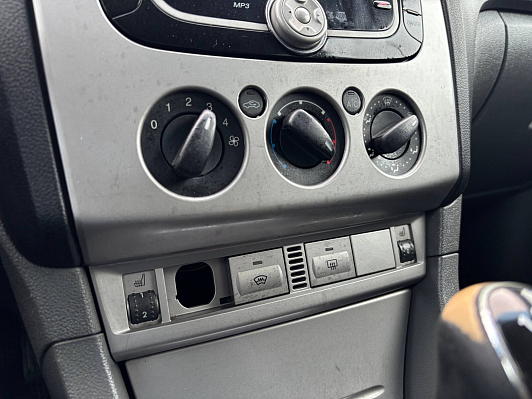 Ford Focus Comfort, 2010 года, пробег 195348 км