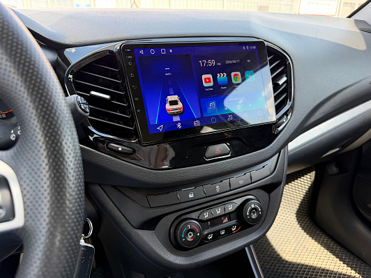 Lada (ВАЗ) Vesta Comfort Winter, 2018 года, пробег 90910 км