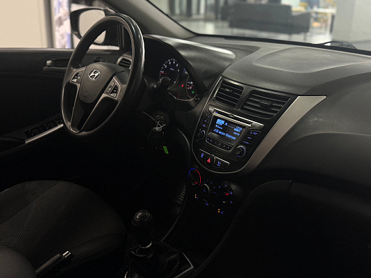 Hyundai Solaris Comfort, 2015 года, пробег 160708 км