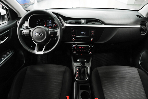 Kia Rio Luxe, 2021 года, пробег 74500 км