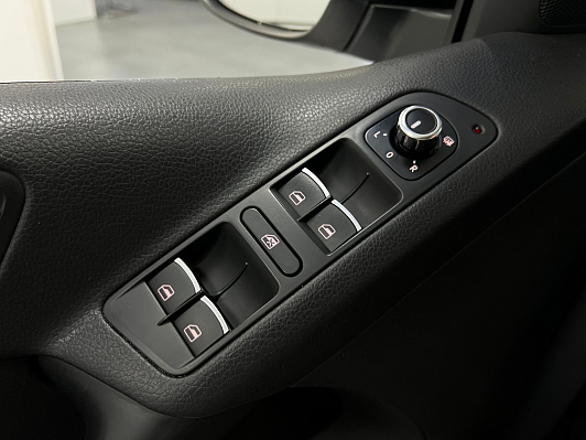Volkswagen Tiguan Sochi Edition, 2013 года, пробег 198000 км