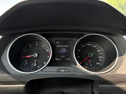 Volkswagen Tiguan CONNECT, 2018 года, пробег 130907 км