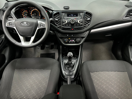 Lada (ВАЗ) Vesta Comfort, 2019 года, пробег 150000 км