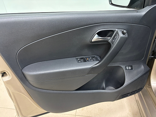 Volkswagen Polo Trendline, 2016 года, пробег 157552 км