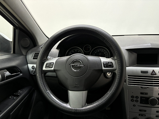 Opel Astra, 2010 года, пробег 182000 км