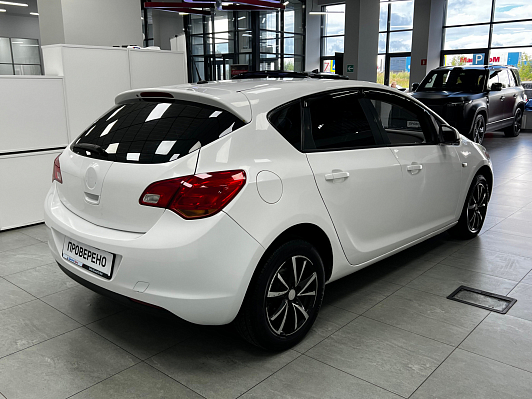 Opel Astra Enjoy, 2012 года, пробег 131956 км