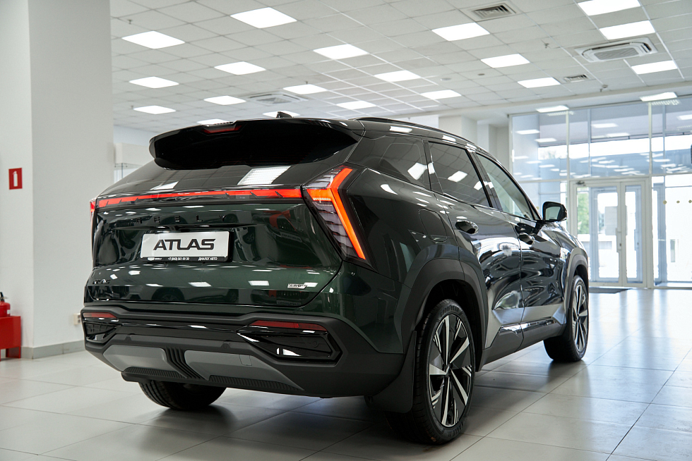 Geely Atlas Flagship, зеленый