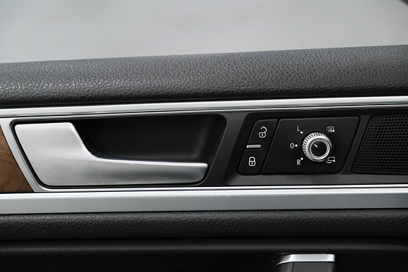 Volkswagen Touareg R-line, 2014 года, пробег 160000 км